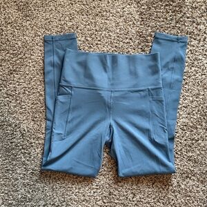 Small tall Athleta salutation stash II 7/8 tight legging cottage blue